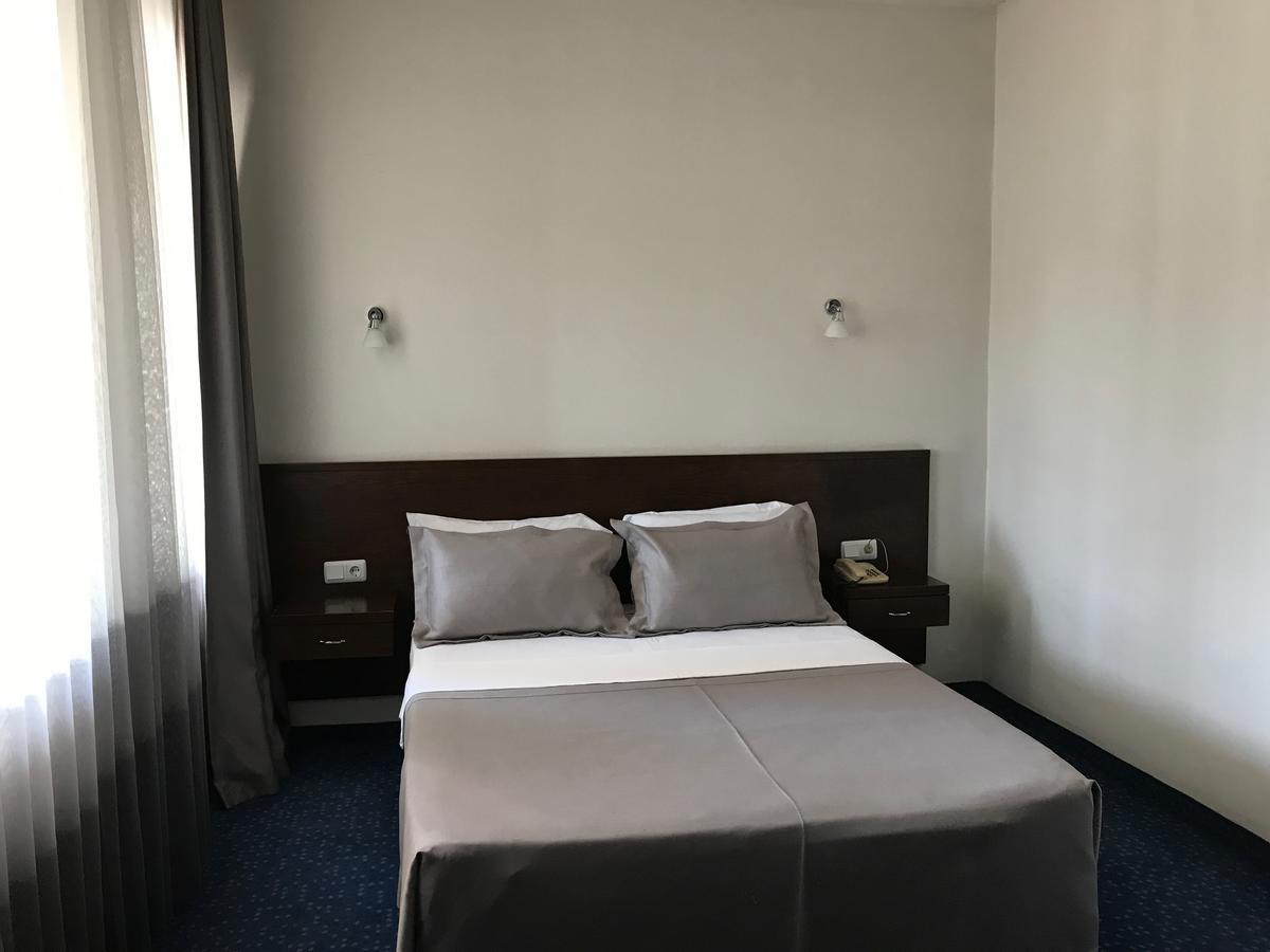 Hande Hotel Mustafakemalpaşa Exterior foto